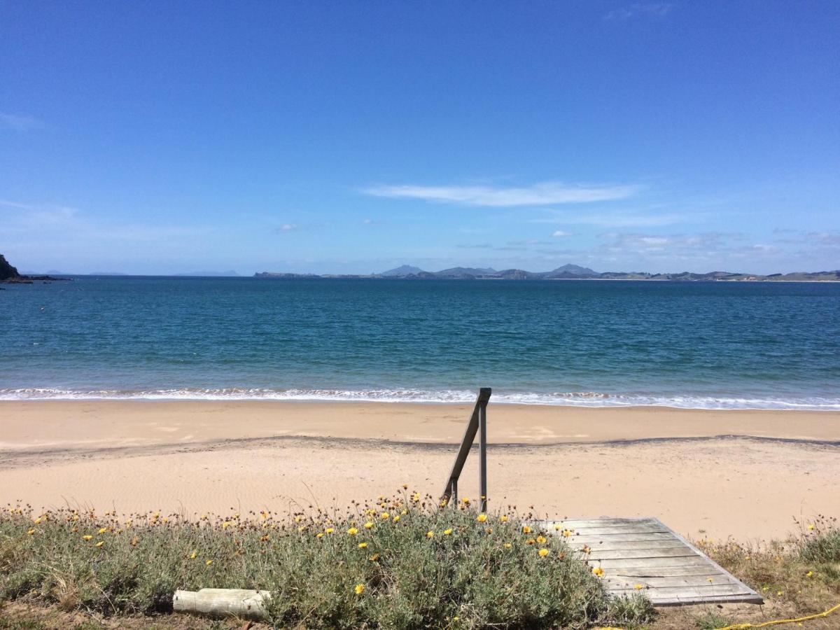 Shoreside - Tutukaka Holiday Home Exterior photo