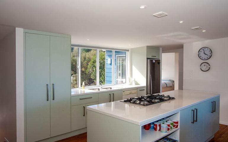Shoreside - Tutukaka Holiday Home Exterior photo