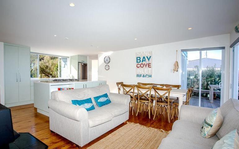 Shoreside - Tutukaka Holiday Home Exterior photo